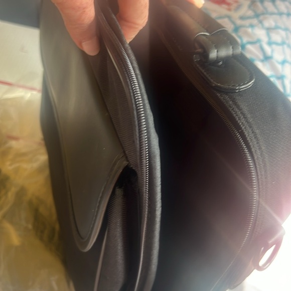 NWOT Black canvas Targus laptop bag/briefcase. - Picture 7 of 9